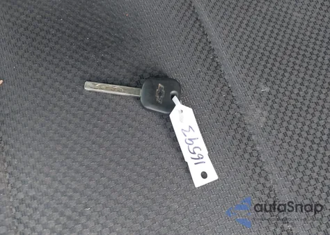 2017 Chevrolet Silverado 1500 1Lt из США, поврежденный, VIN 3GCPCREH9HG345947